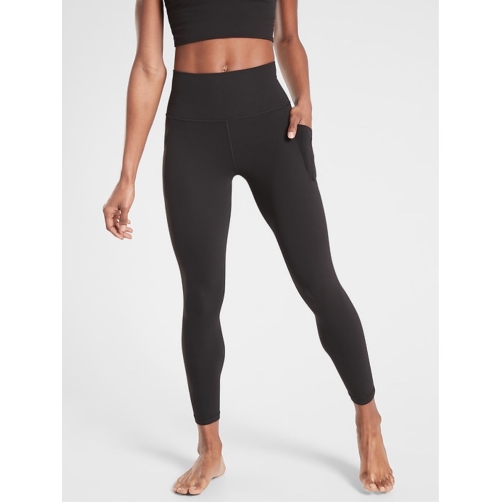 NWT Athleta Salutation Stash Pocket II 7/8 Tight